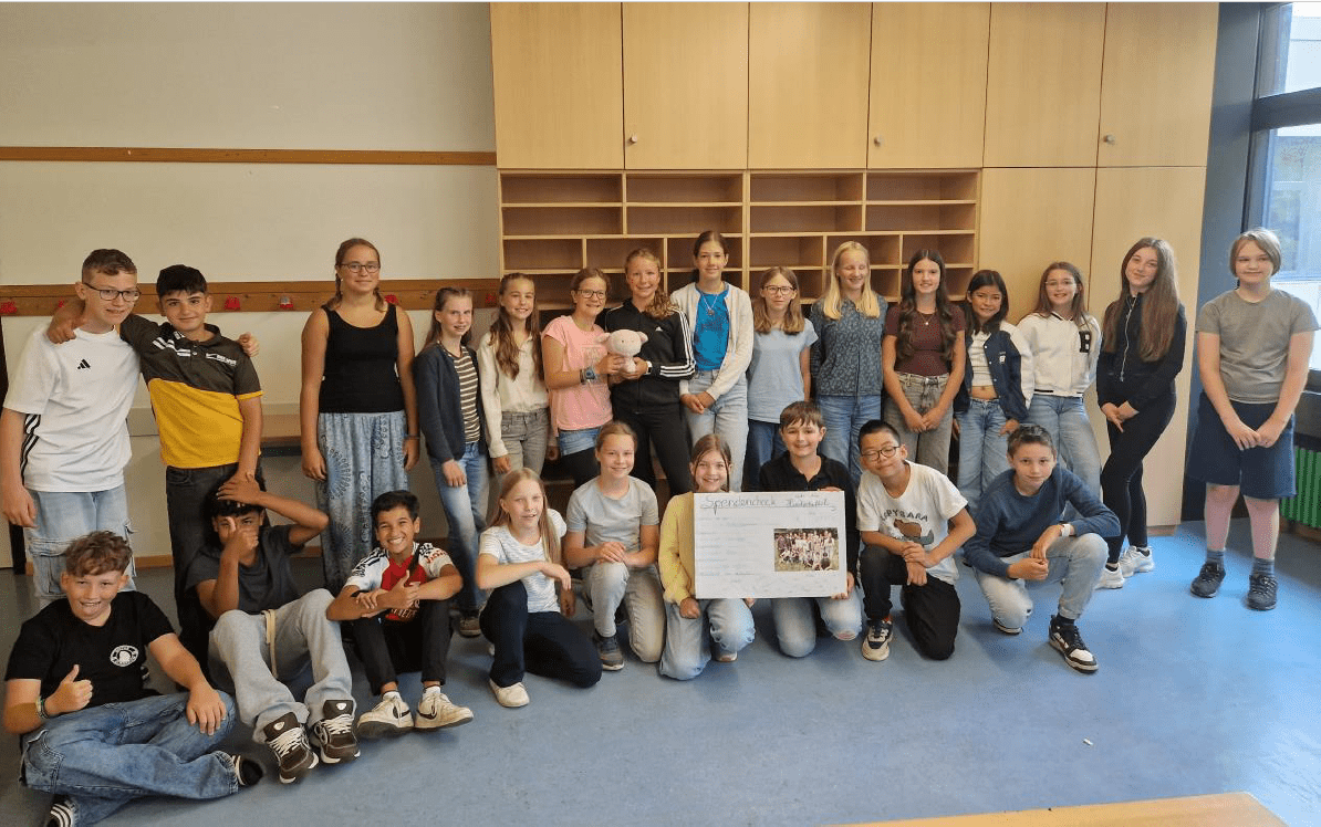 Mehr über den Artikel erfahren Katastrophenschutz und Spende an Hundestaffel