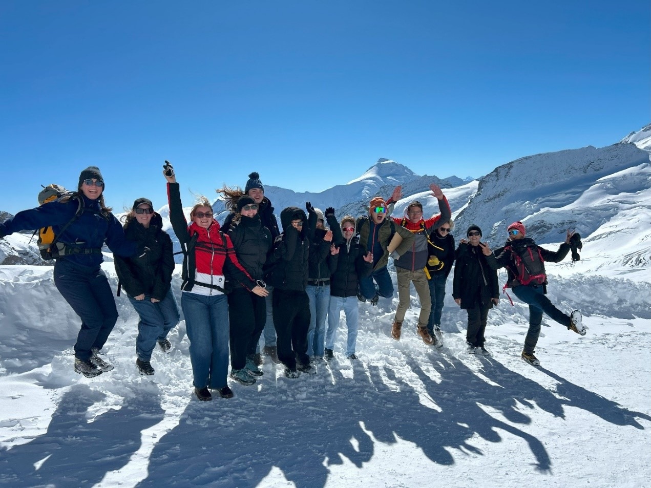Mehr über den Artikel erfahren Exkursion zum Jungfraujoch (3454 m) – „Top of Europe“